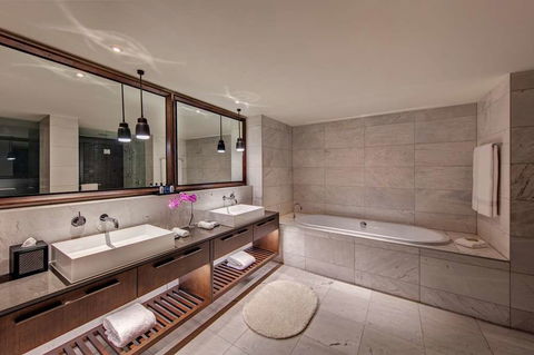 The Star Grand Hotel And Residences - Cruises Travel 4