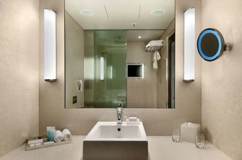 Hilton Sydney - Cruises Travel 6