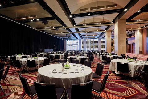Hilton Sydney - Cruises Travel 10