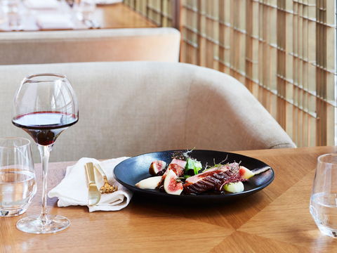 Sofitel Sydney Darling Harbour - Cruises Travel 11