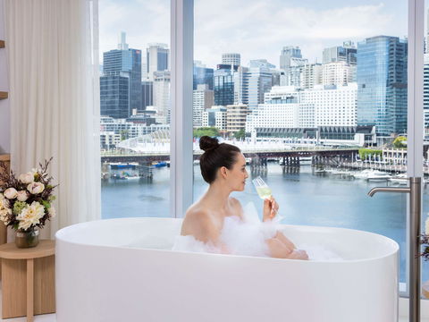 Sofitel Sydney Darling Harbour - Cruises Travel 13