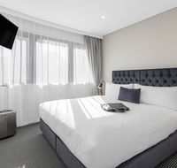 Meriton Suites Kent Street - Cruises Travel