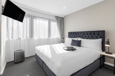 Meriton Suites Kent Street - Cruises Travel 0