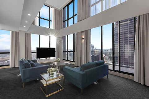 Meriton Suites Pitt Street - Cruises Travel 1