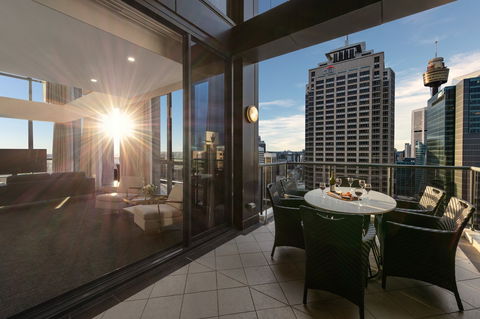 Meriton Suites Pitt Street - Cruises Travel 4