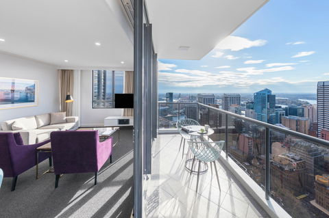 Meriton Suites Pitt Street - Cruises Travel 12