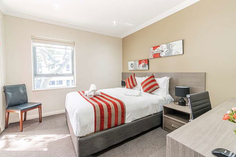 Best Western Plus Camperdown Suites - Cruises Travel 4