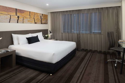 Rydges World Square Sydney - Cruises Travel 14