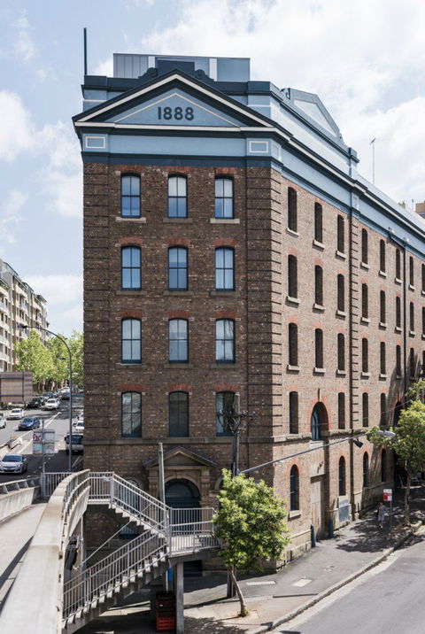 Ovolo 1888 Darling Harbour Hotel - Cruises Travel 0