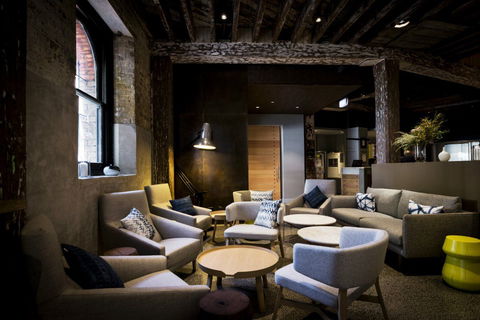 Ovolo 1888 Darling Harbour Hotel - Cruises Travel 1