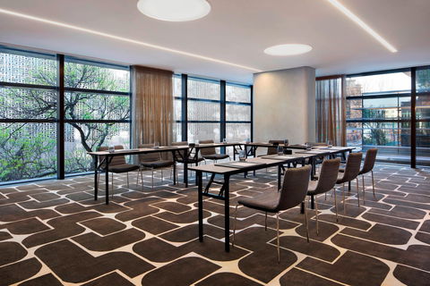 Four Points By Sheraton, Central Park - Cruises Travel 8