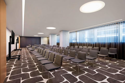 Four Points By Sheraton, Central Park - Cruises Travel 9