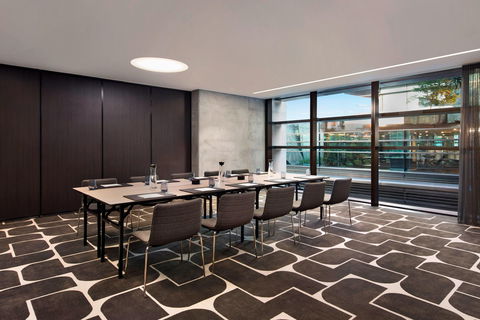 Four Points By Sheraton, Central Park - Cruises Travel 10