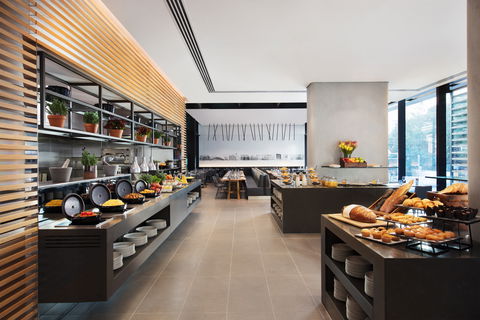 Four Points By Sheraton, Central Park - Cruises Travel 11