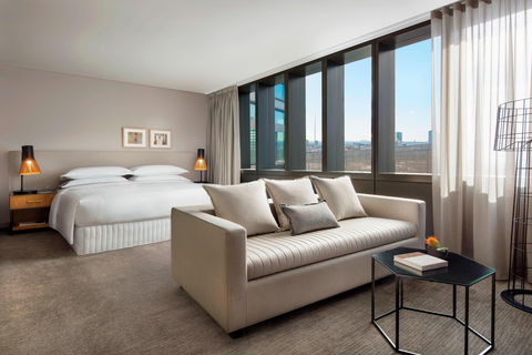 Four Points By Sheraton, Central Park - Cruises Travel 14