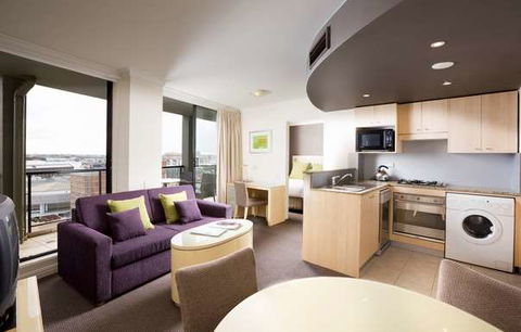 Mantra Sydney Central - Cruises Travel 9