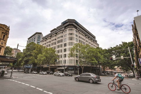 Vibe Hotel Sydney - Cruises Travel 0