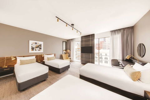 Vibe Hotel Sydney - Cruises Travel 5