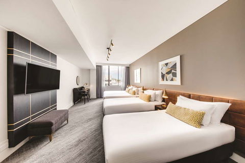 Vibe Hotel Sydney - Cruises Travel 12