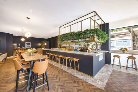 Vibe Hotel Sydney - Cruises Travel 16