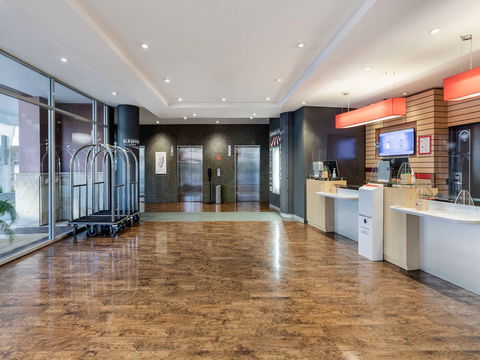 Ibis Sydney Darling Harbour - Cruises Travel 12