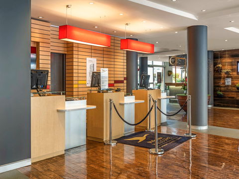 Ibis Sydney Darling Harbour - Cruises Travel 13