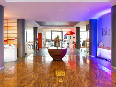 Ibis Sydney Darling Harbour - Cruises Travel 14