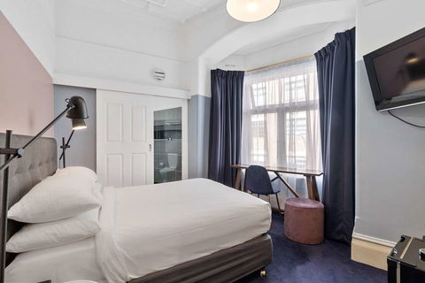 Hotel Harry, An Ascend Hotel - Cruises Travel 8