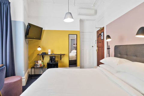 Hotel Harry, An Ascend Hotel - Cruises Travel 9