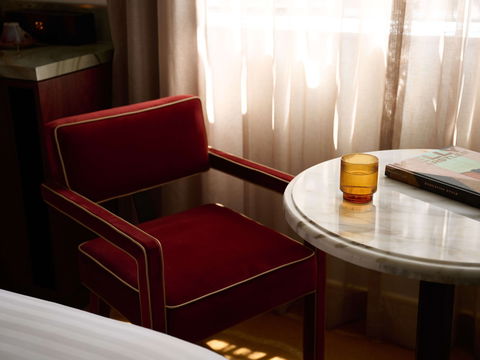 Hotel Morris Sydney - Cruises Travel 3