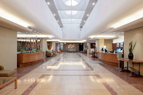 DoubleTree By Hilton Esplanade Darwin - Cruises Travel 2