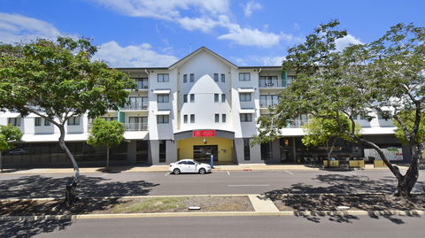 Metro Advance Apartments & Hotel - Cruises Travel 0
