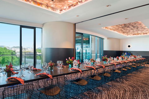 W Brisbane - Tourism Guide 2