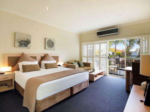Oaks Pacific Blue Resort - Cruises Travel 0