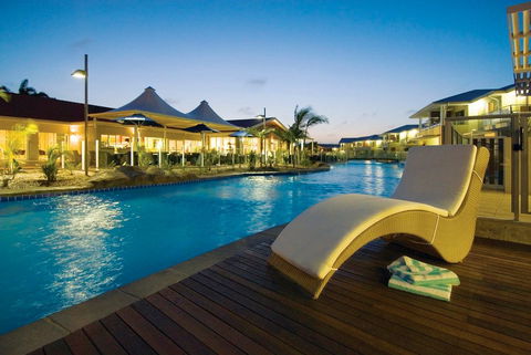 Oaks Pacific Blue Resort - Cruises Travel 1