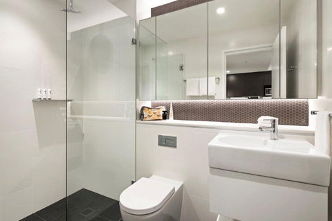 Quest North Sydney - Cruises Travel 1