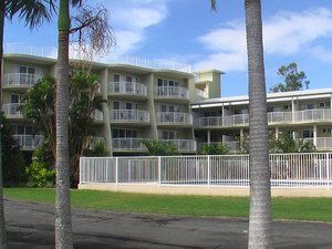 Cabarita Lake Apartments - Tourism Guide 0