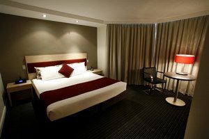 Central Studio Hotel Sydney - Tourism Guide 1