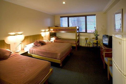 Capital Executive Apt Hotel Canberra - Tourism Guide 2