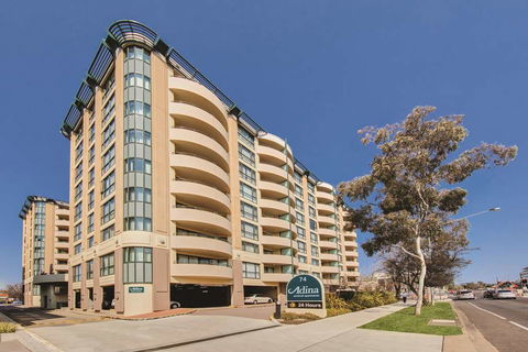 Adina Serviced Apartments James Court - Tourism Guide 0