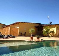 Red Bridge Motor Inn - Tourism Guide
