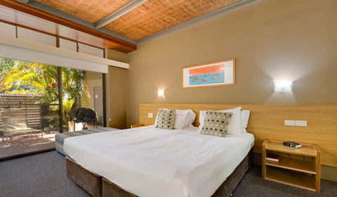 Nautilus Beachfront Villas & Spa - Cruises Travel 1