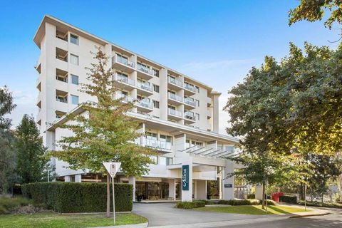 Adina Serviced Apts Canberra Dickson - Tourism Guide 2