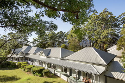 Aaronlee Retreat - Tourism Guide 0