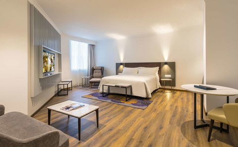 The Grace Hotel - Cruises Travel 2