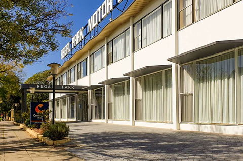 Comfort Inn Regal Park - Cruises Travel 0