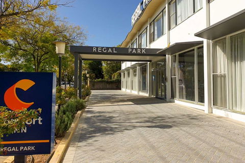 Comfort Inn Regal Park - Cruises Travel 1