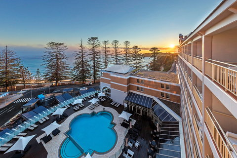 Crowne Plaza Terrigal - Travel Agents 0