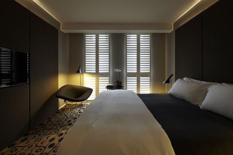 Burbury Hotel - Cruises Travel 1