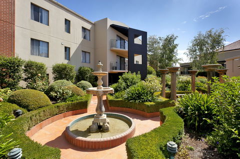Astra Apartments The Griffin - Tourism Guide 0